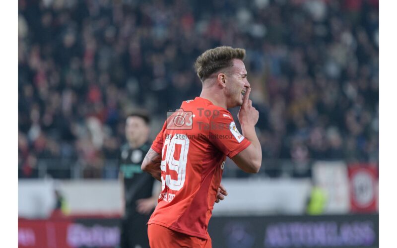 Alexandru Pop de la Dinamo Bucuresti celebreaza golul marcat in meciul Dinamo – Metalul Buzau pe stadionul Arcul de Triumf din Bucuresti, 5 martie 2026